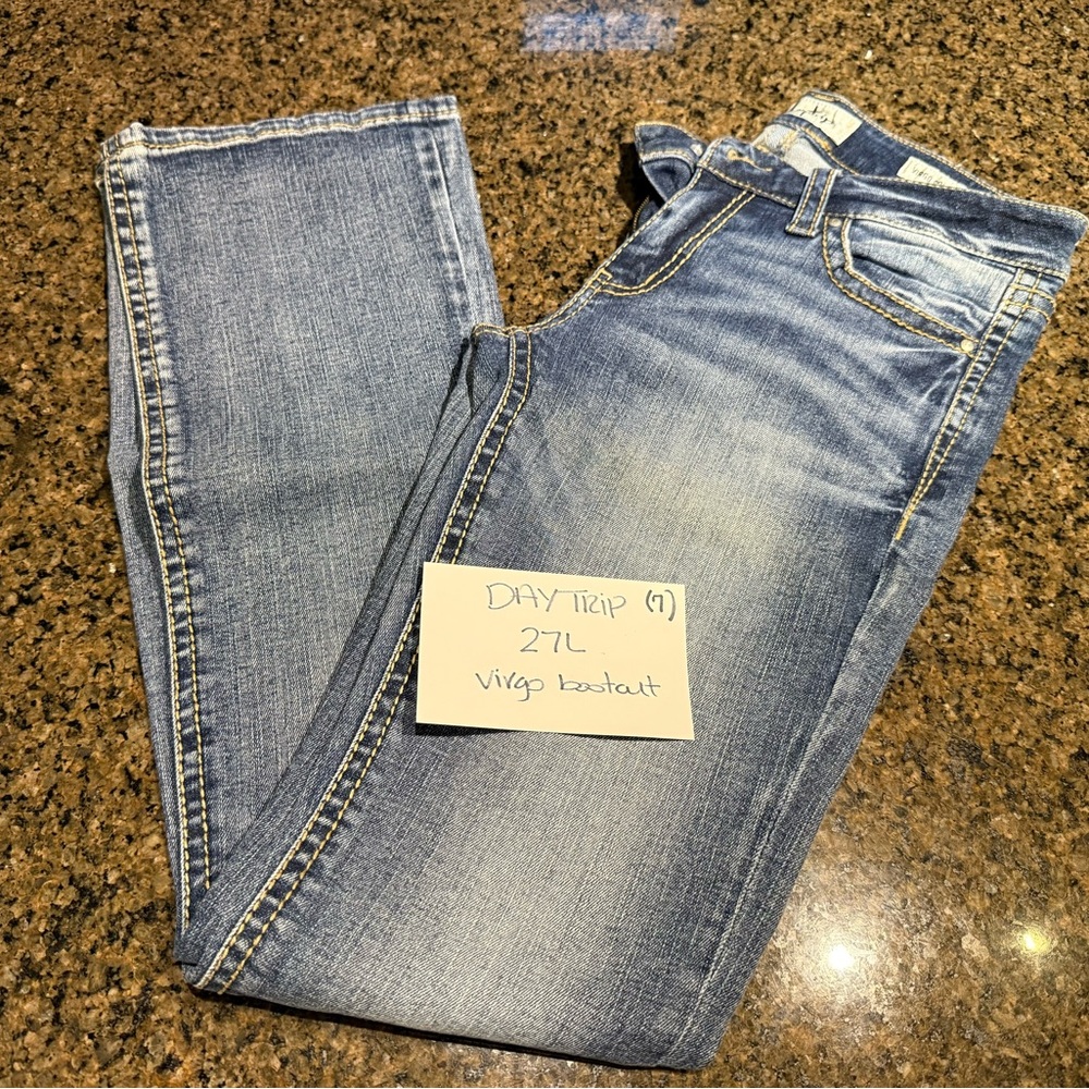 Daytrip Women's Light Blue Straight Leg Jeans